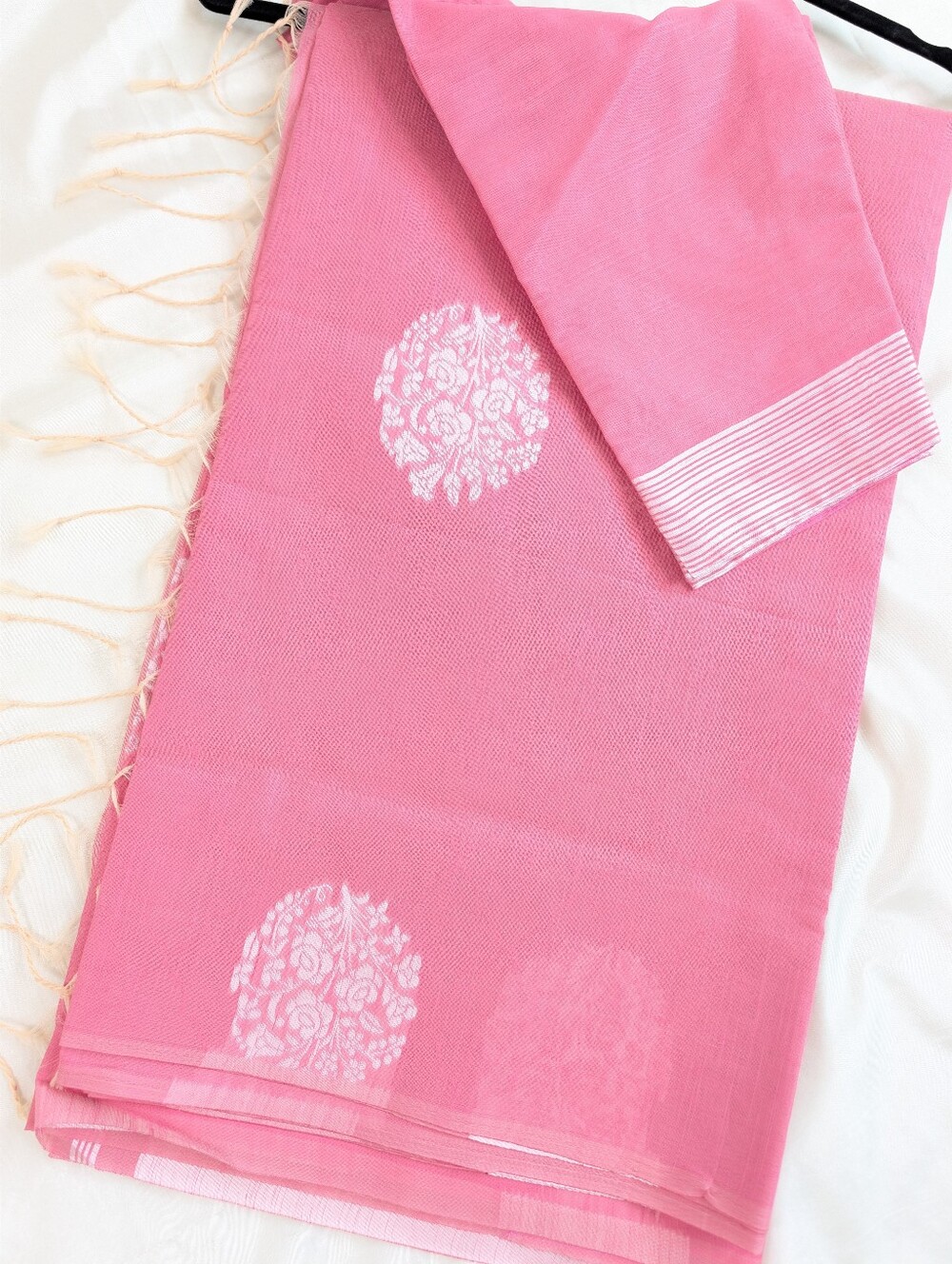 Cotton Blend Saree With Blouse